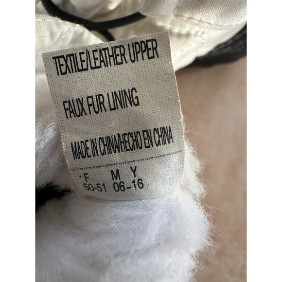 Skechers Booties Reggae Fest Steady Size 6.5 Quilted White Bungee Boots SN 49301 - Picture 12 of 12